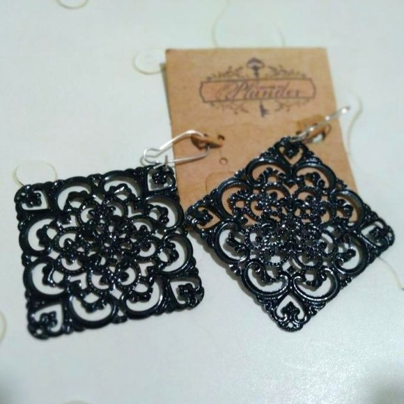 Plunder Design Black Diamond Earrings - Picture 2 of 2